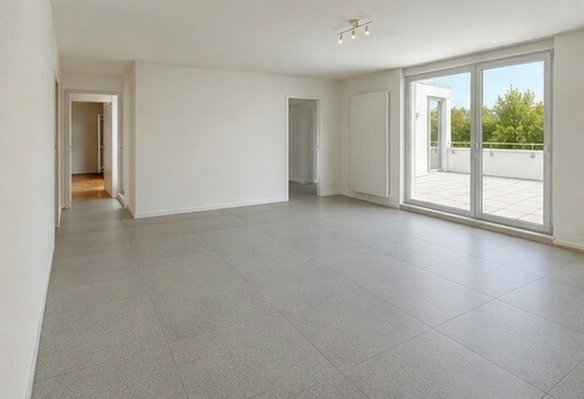 Apartment — Luxembourg-Limpertsberg · 191 m² - photo 3