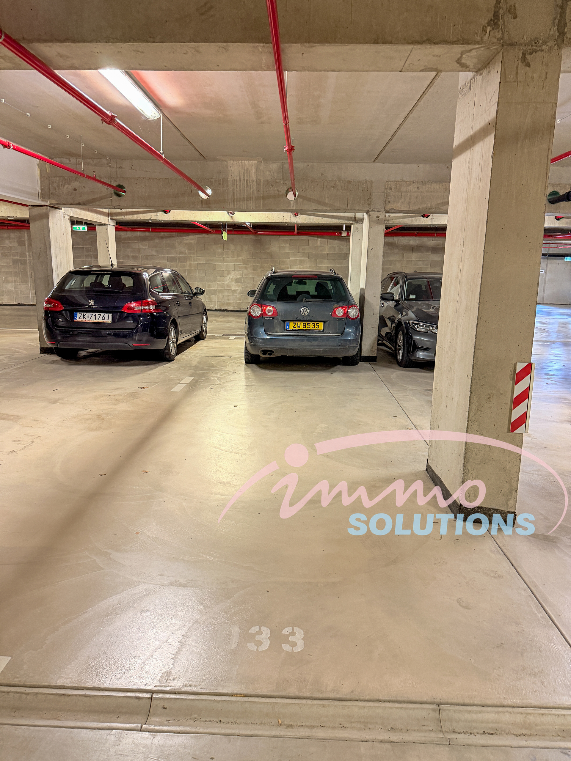 Commerce — Bertrange · 98 m² - photo 18