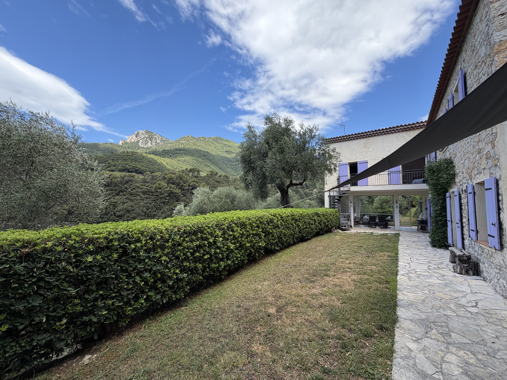 Maison — Menton · 200 m² - photo 8